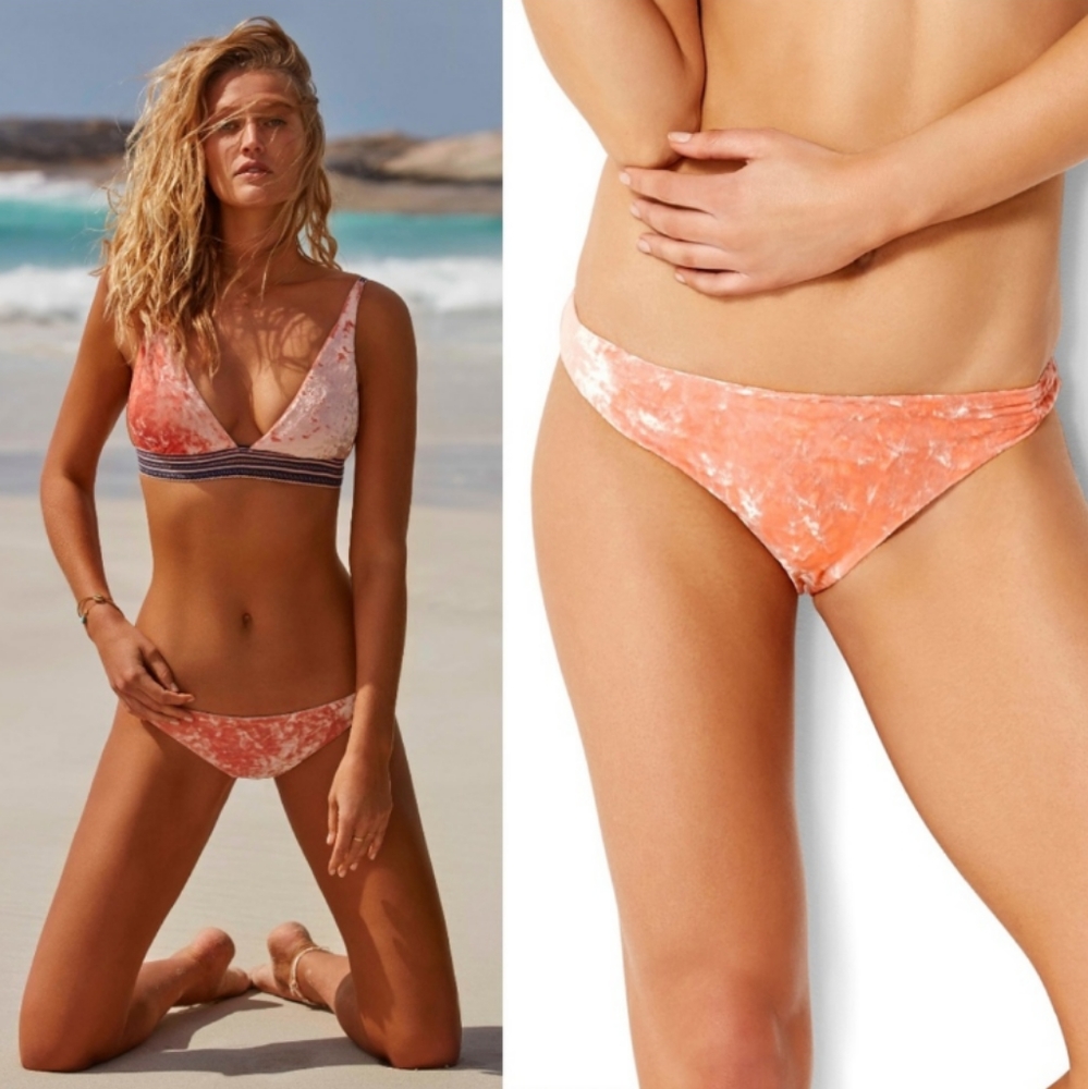 Seafolly Dawn to Dusk pink velvet bikini bottoms